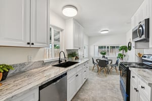 Circle Pkwy-S2908-014.jpg