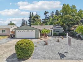Circle Pkwy-S2908-032.jpg