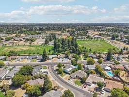 Circle Pkwy-S2908-041.jpg