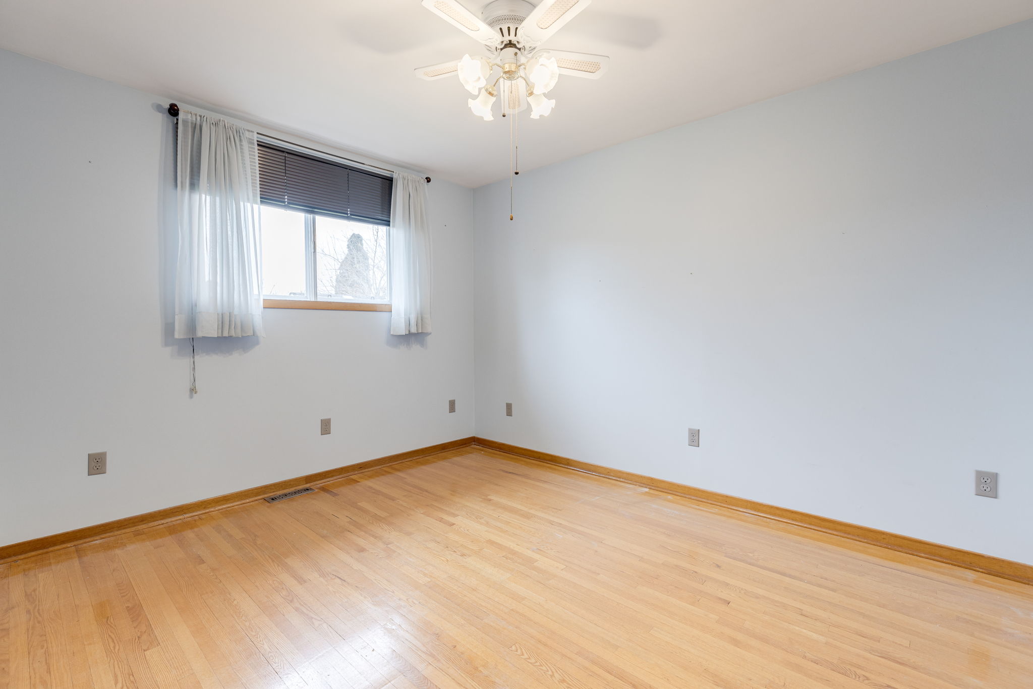 Mississauga property showcase — delivered property photograph 22