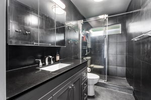 K Bathroom 2a