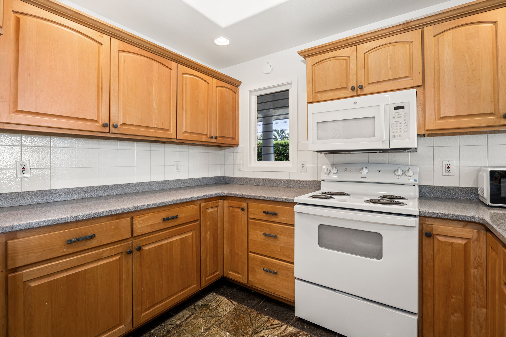 Kitchen 4