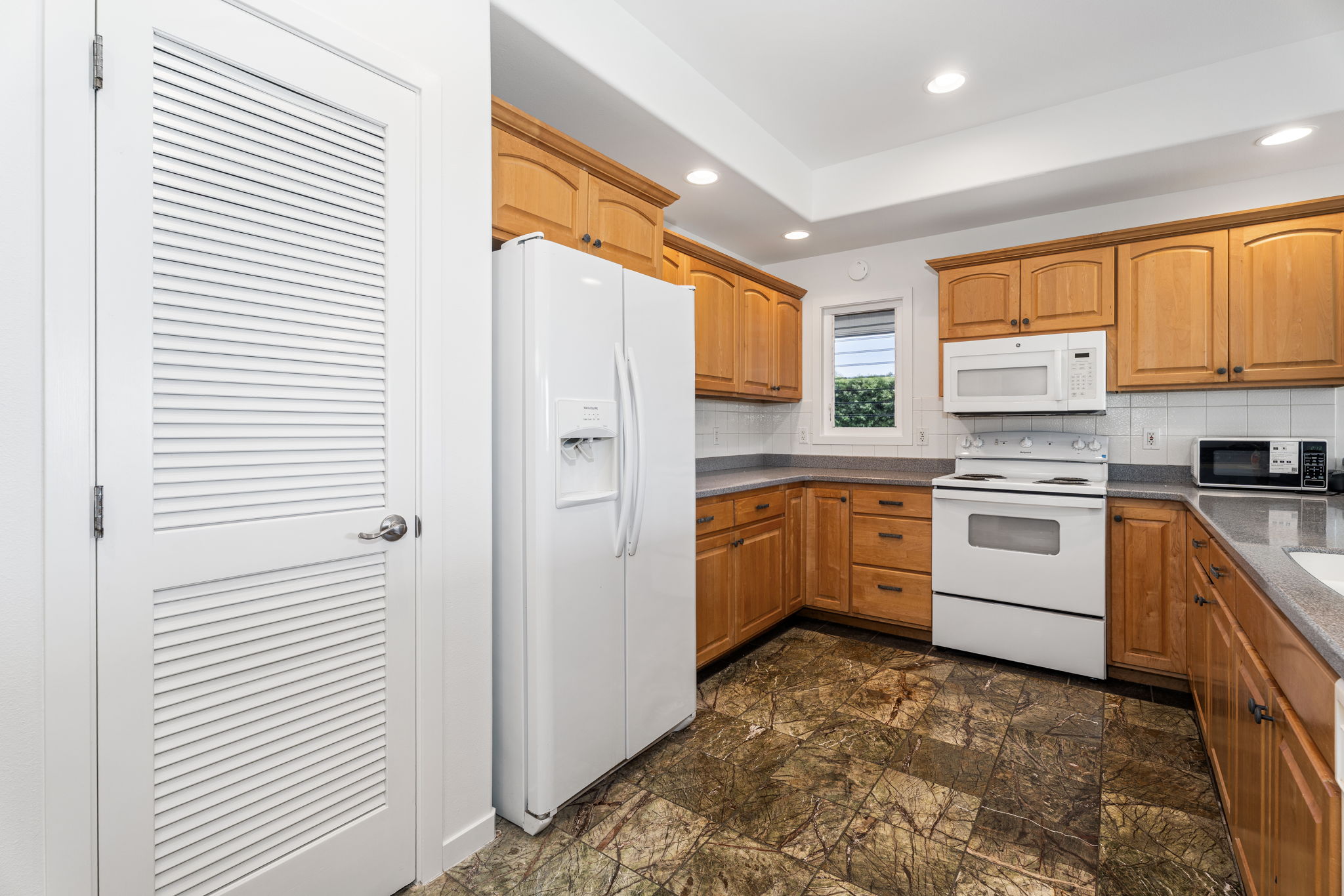 Kitchen 6