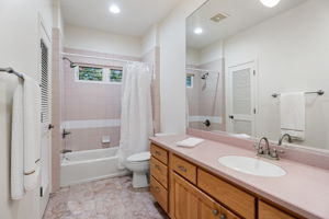 K Bathroom 2a