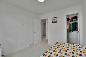  Photo 34