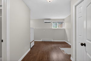  Photo 49