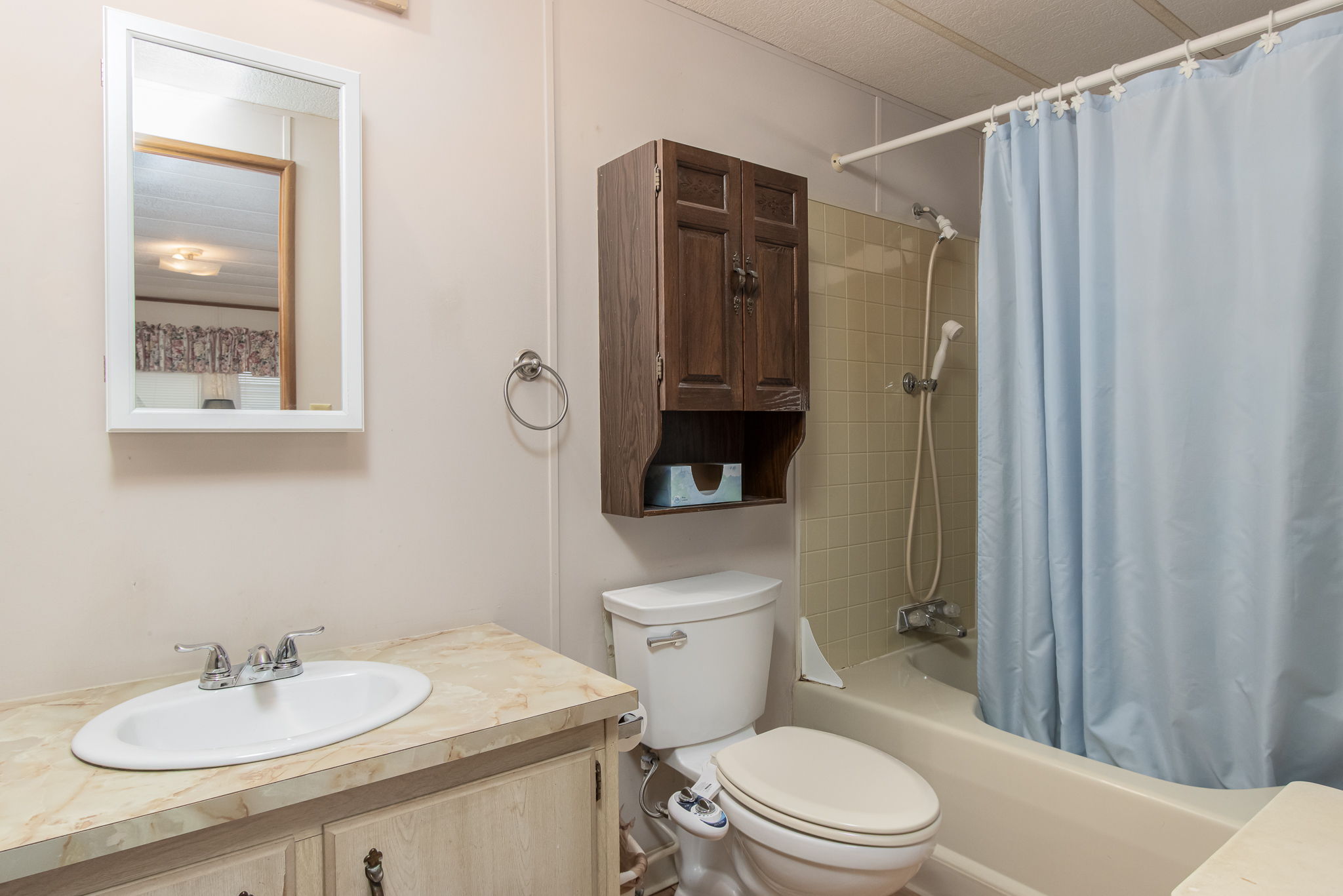 BedroomPrimaryBath-1