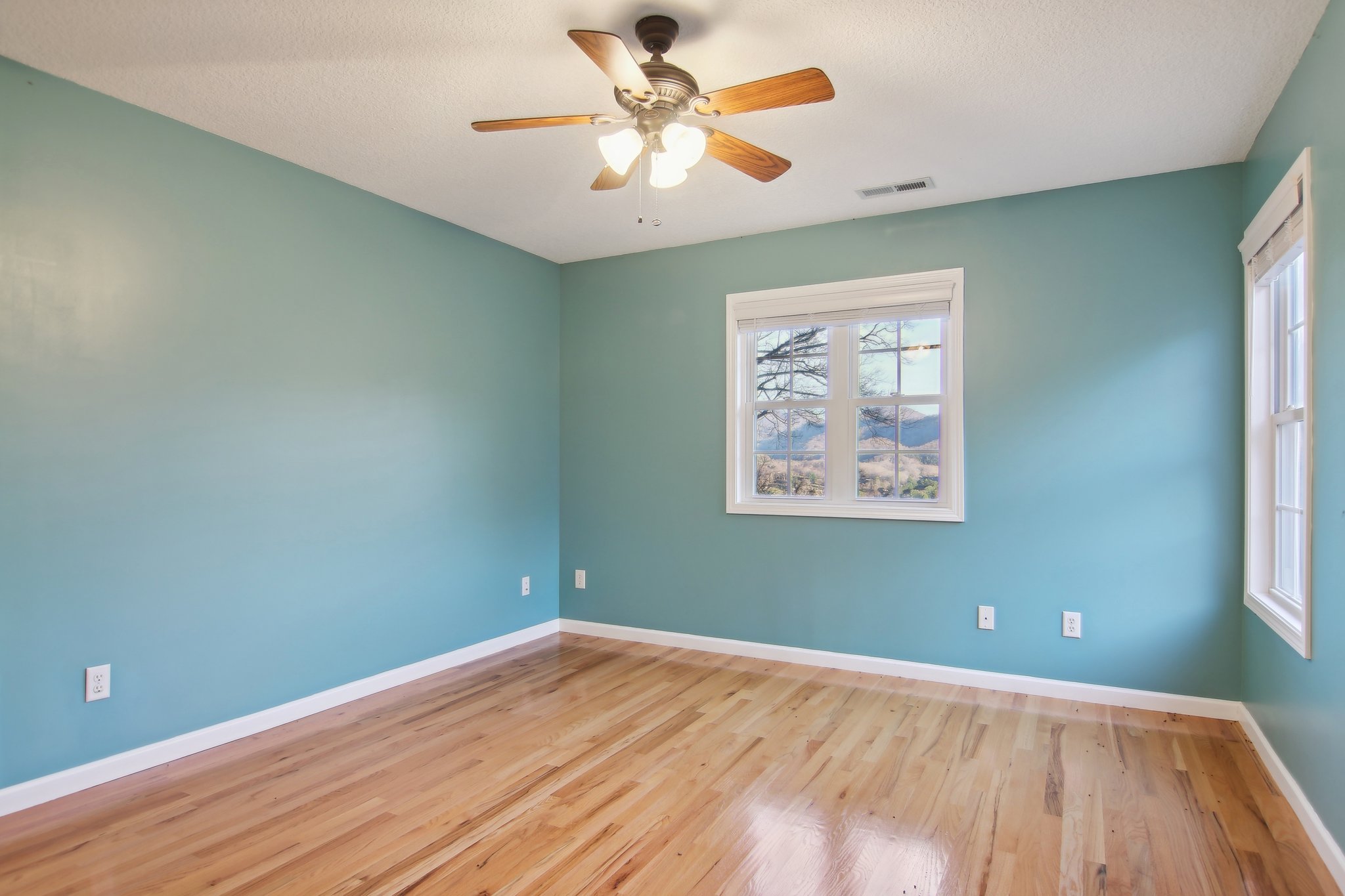 Eastern Sky Dr-033.jpg