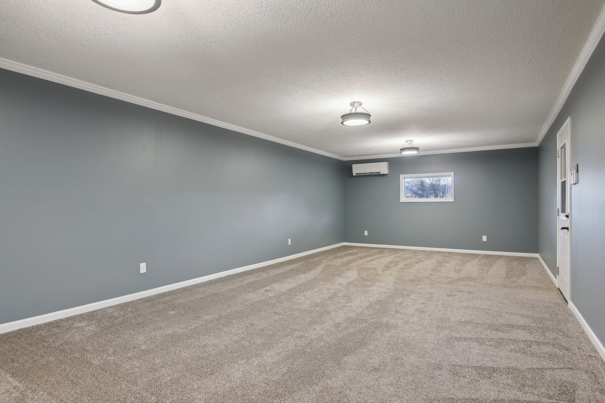 Eastern Sky Dr-044.jpg