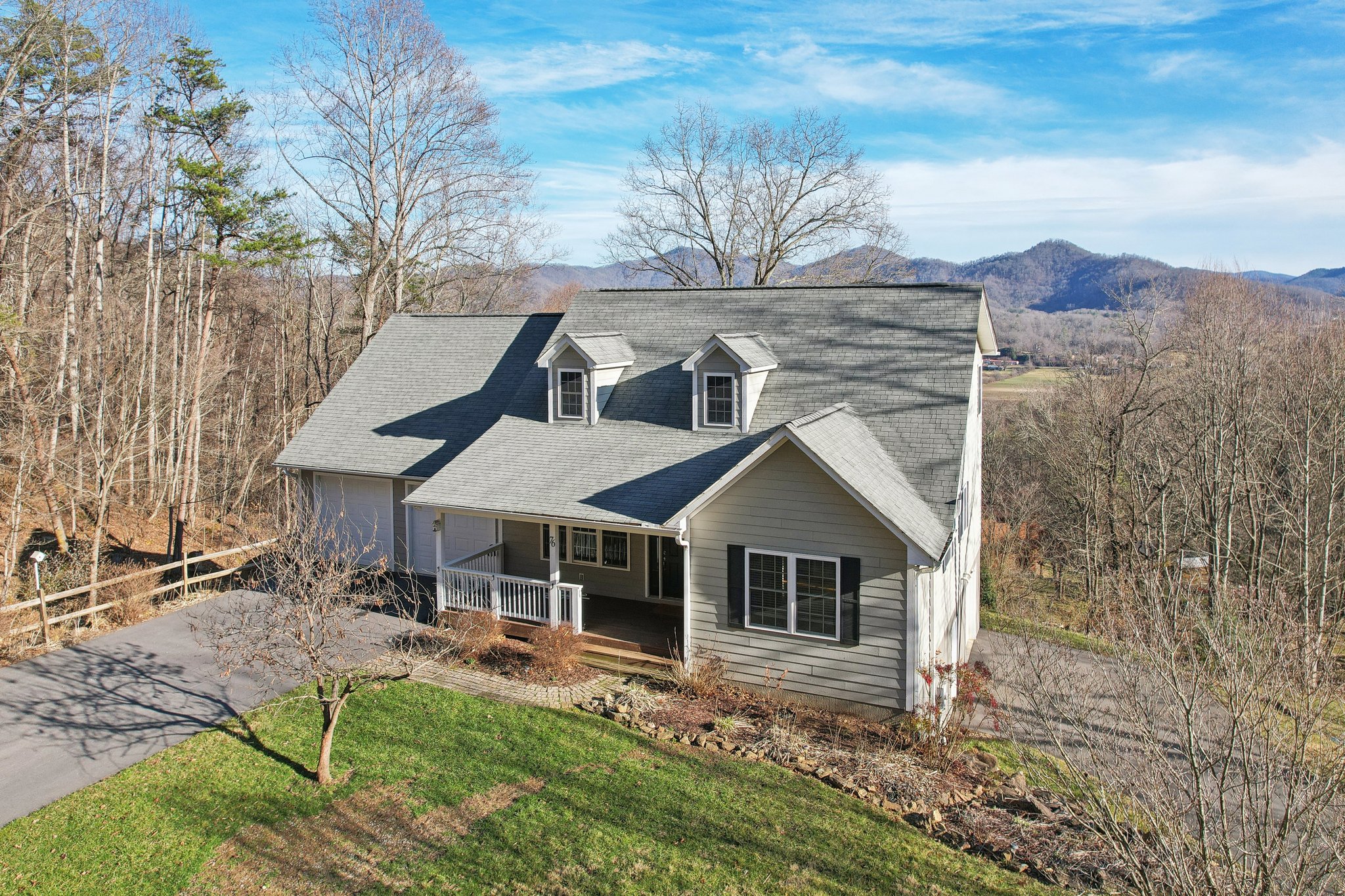 Eastern Sky Dr-065.jpg