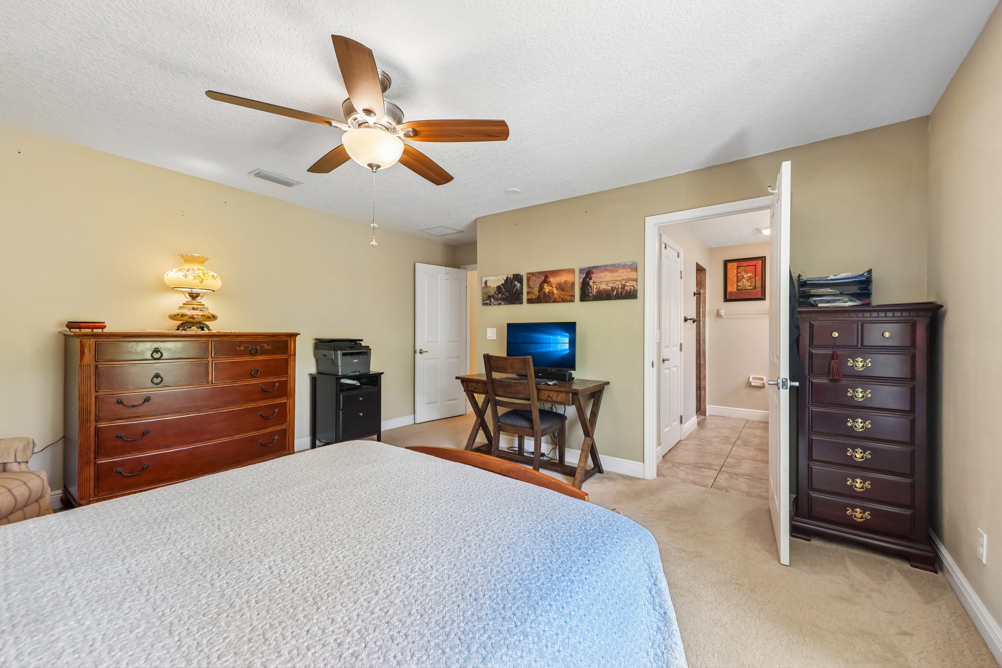 Fairway Cir-S2306-017.jpg