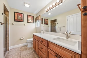 Fairway Cir-S2306-018.jpg