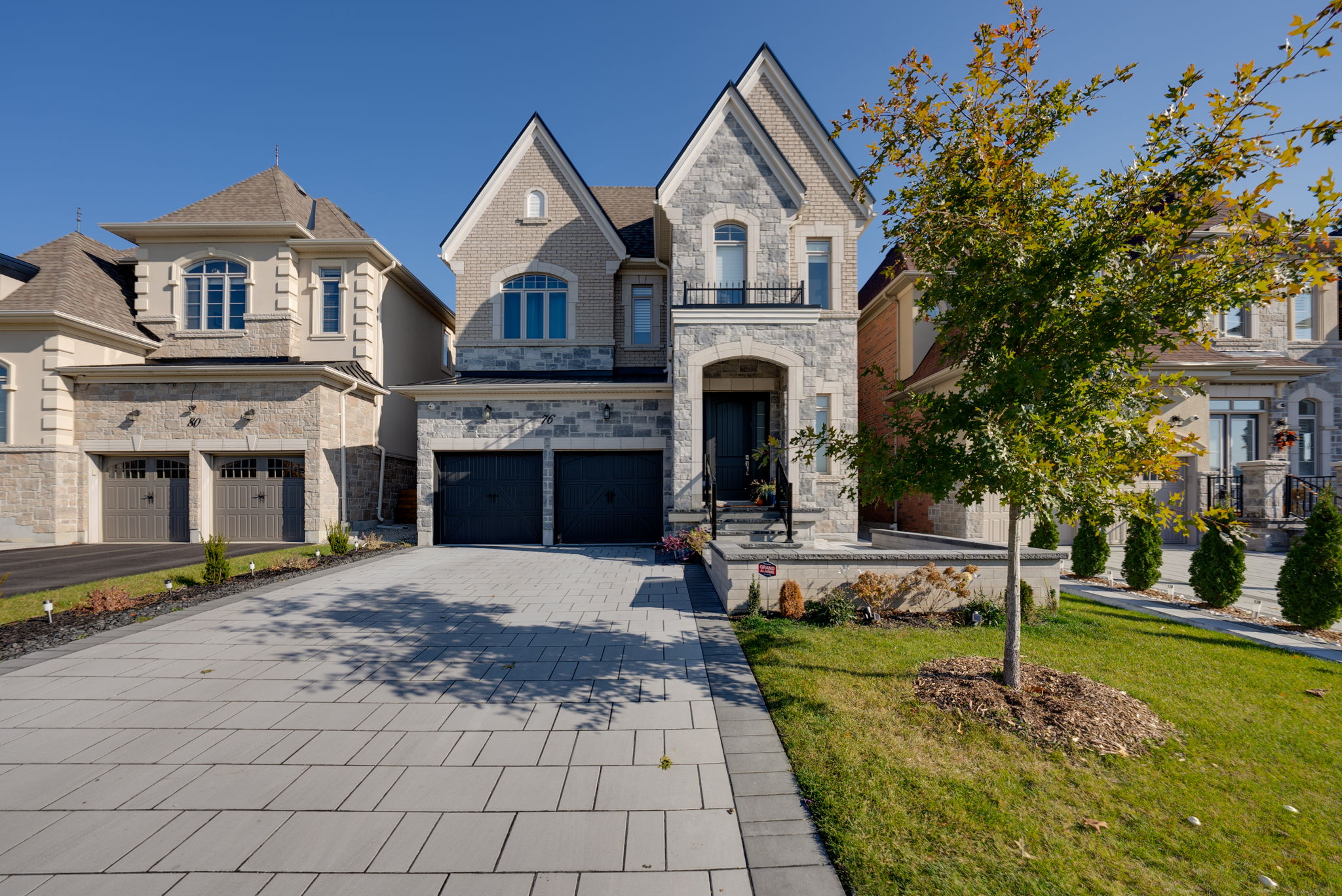 76 Foley Cres Vaughan, ON L6A 1S2