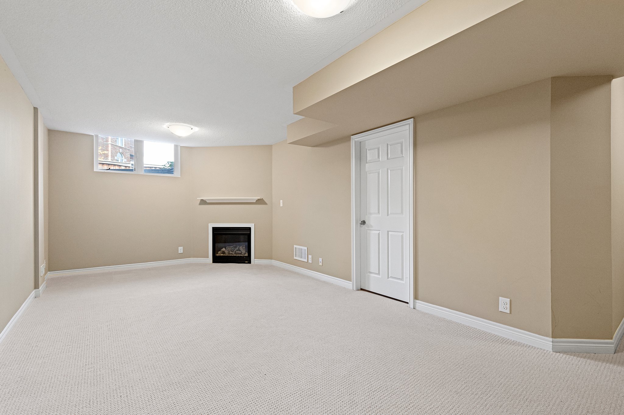 East Gwillimbury property showcase — delivered property photograph 19