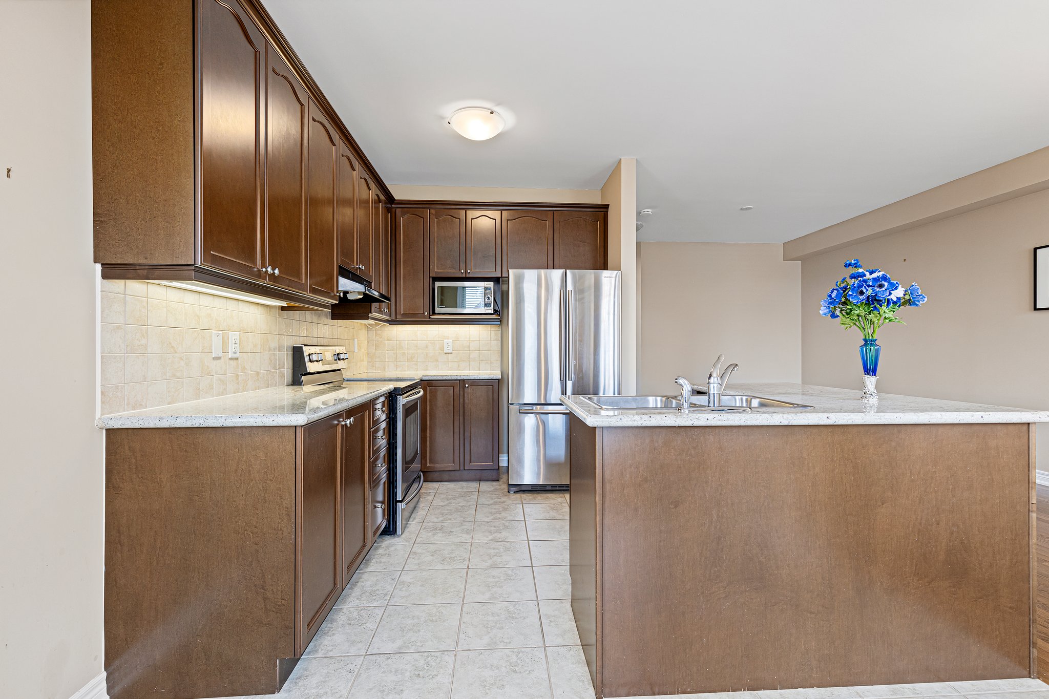 East Gwillimbury property showcase — delivered property photograph 5
