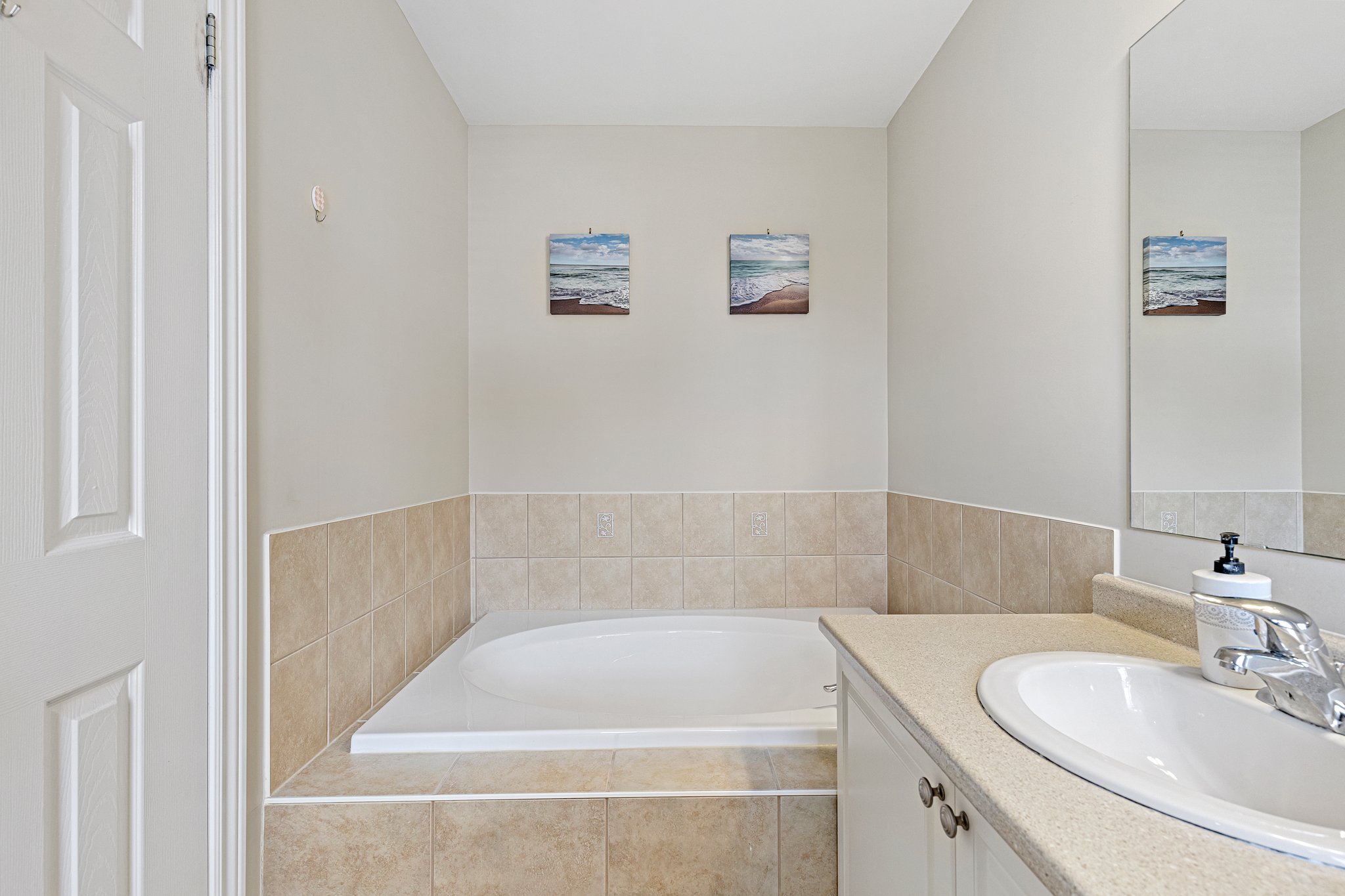 East Gwillimbury property showcase — delivered property photograph 18