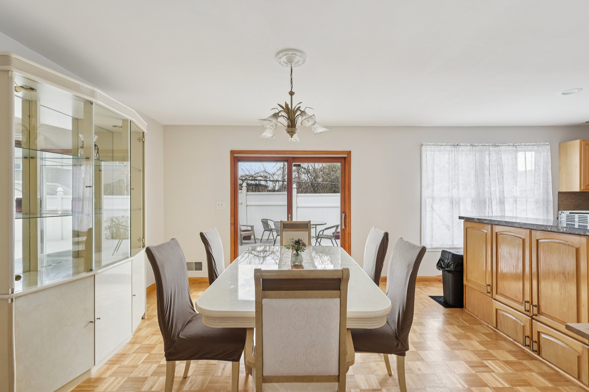 Highland Blvd-S3103-010.jpg