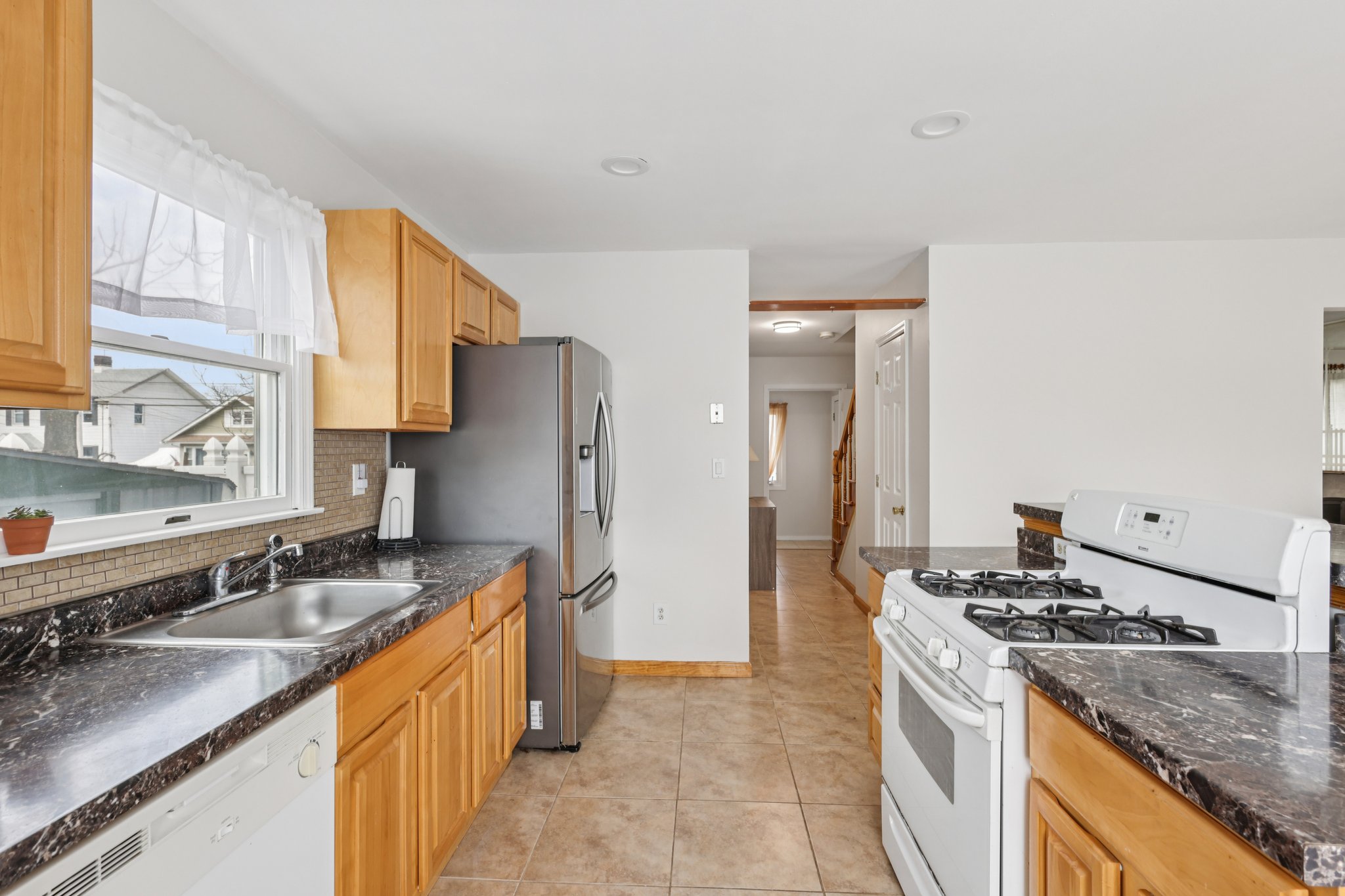 Highland Blvd-S3103-013.jpg