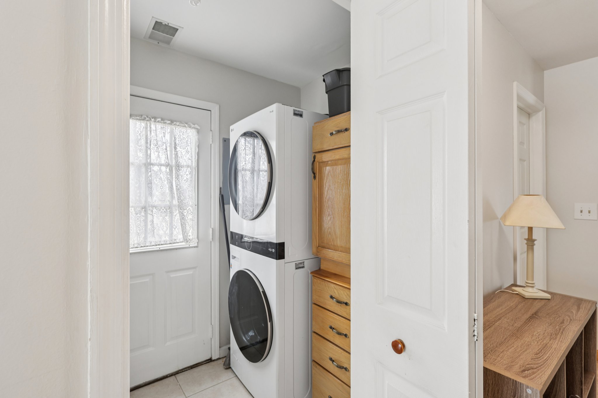 Highland Blvd-S3103-017.jpg