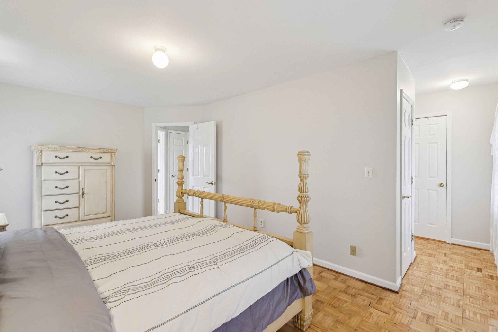 Highland Blvd-S3103-027.jpg