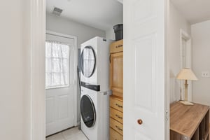 Highland Blvd-S3103-017.jpg