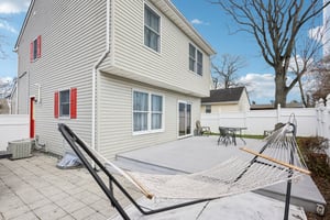 Highland Blvd-S3103-030.jpg