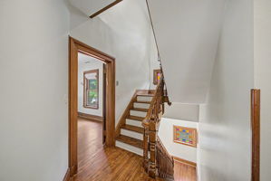  Photo 49