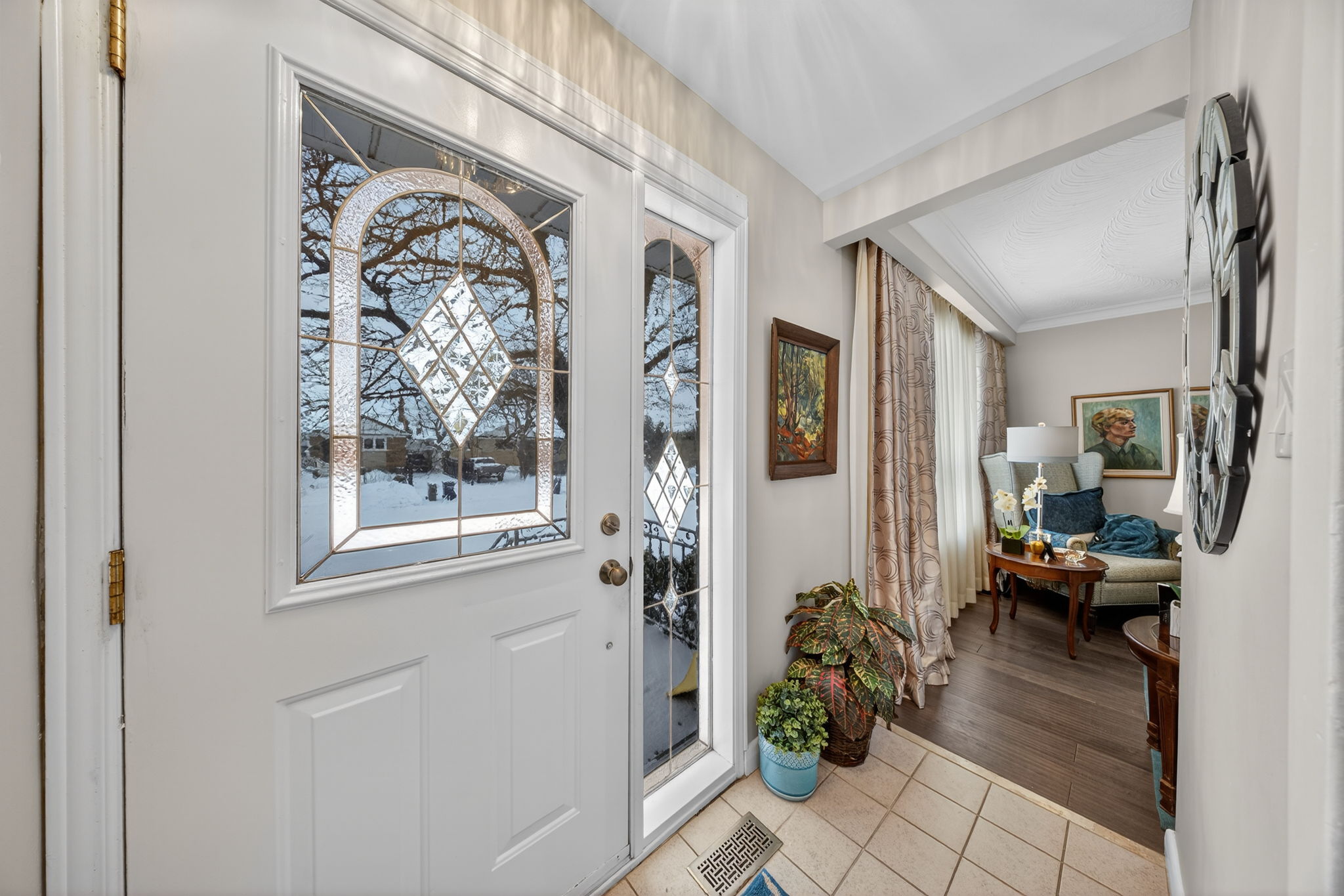 76 Kanarick Crescent Toronto, ON M3L 1P4
