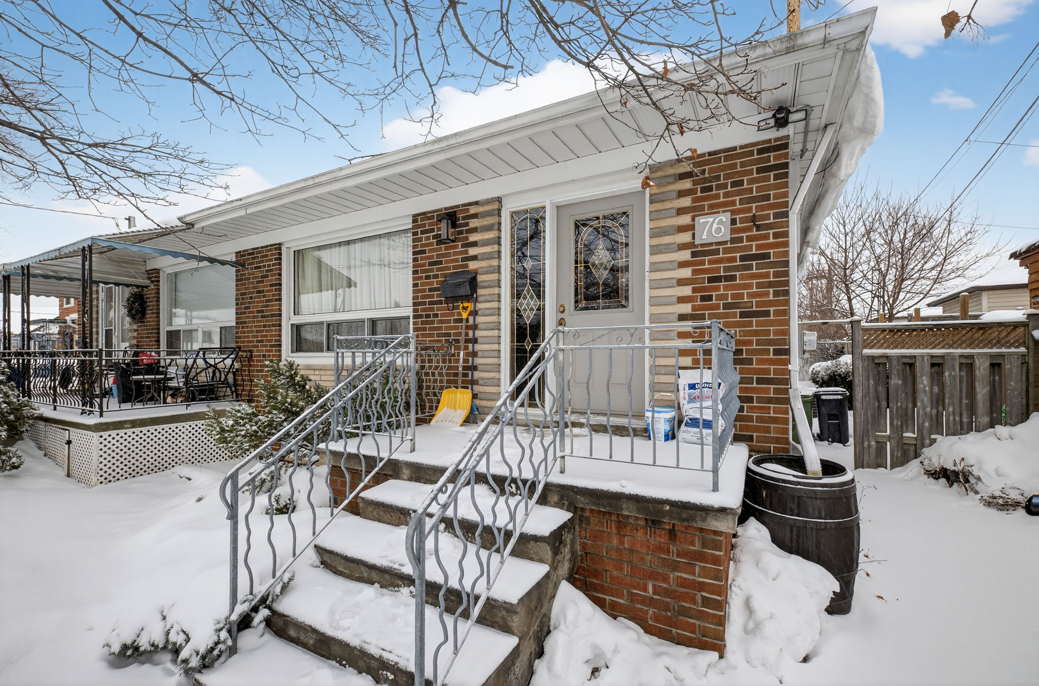 76 Kanarick Crescent Toronto, ON M3L 1P4