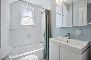 L33A2390.jpg