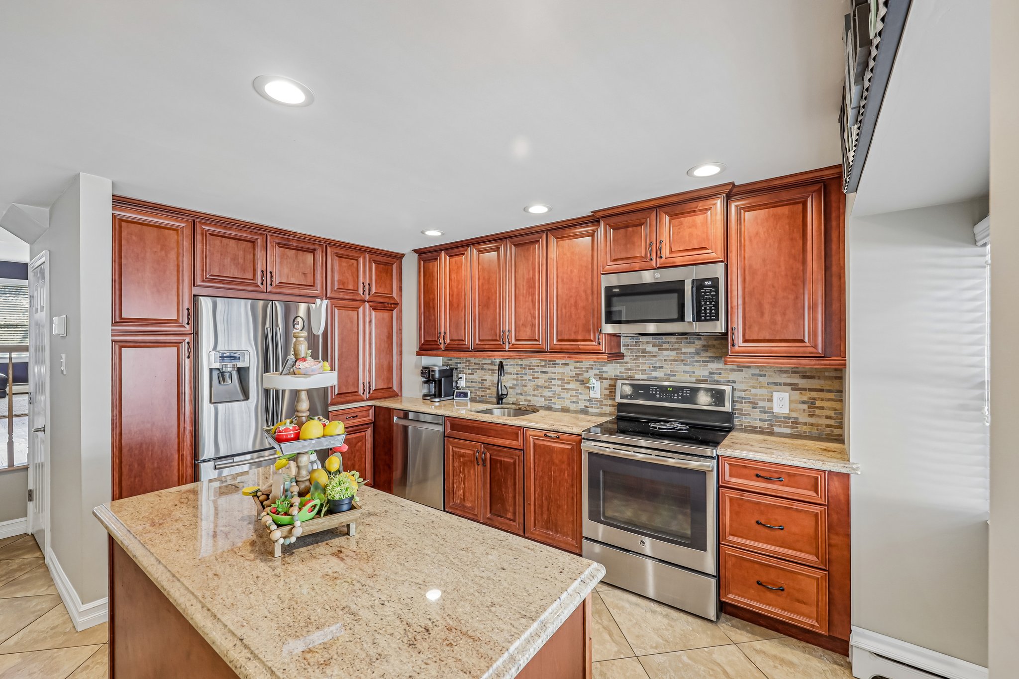 S Bay Dr-S2904-010.jpg