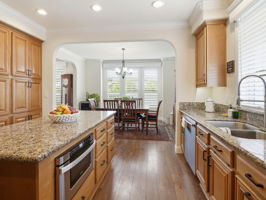 007_F8_76 Shamrock Cir