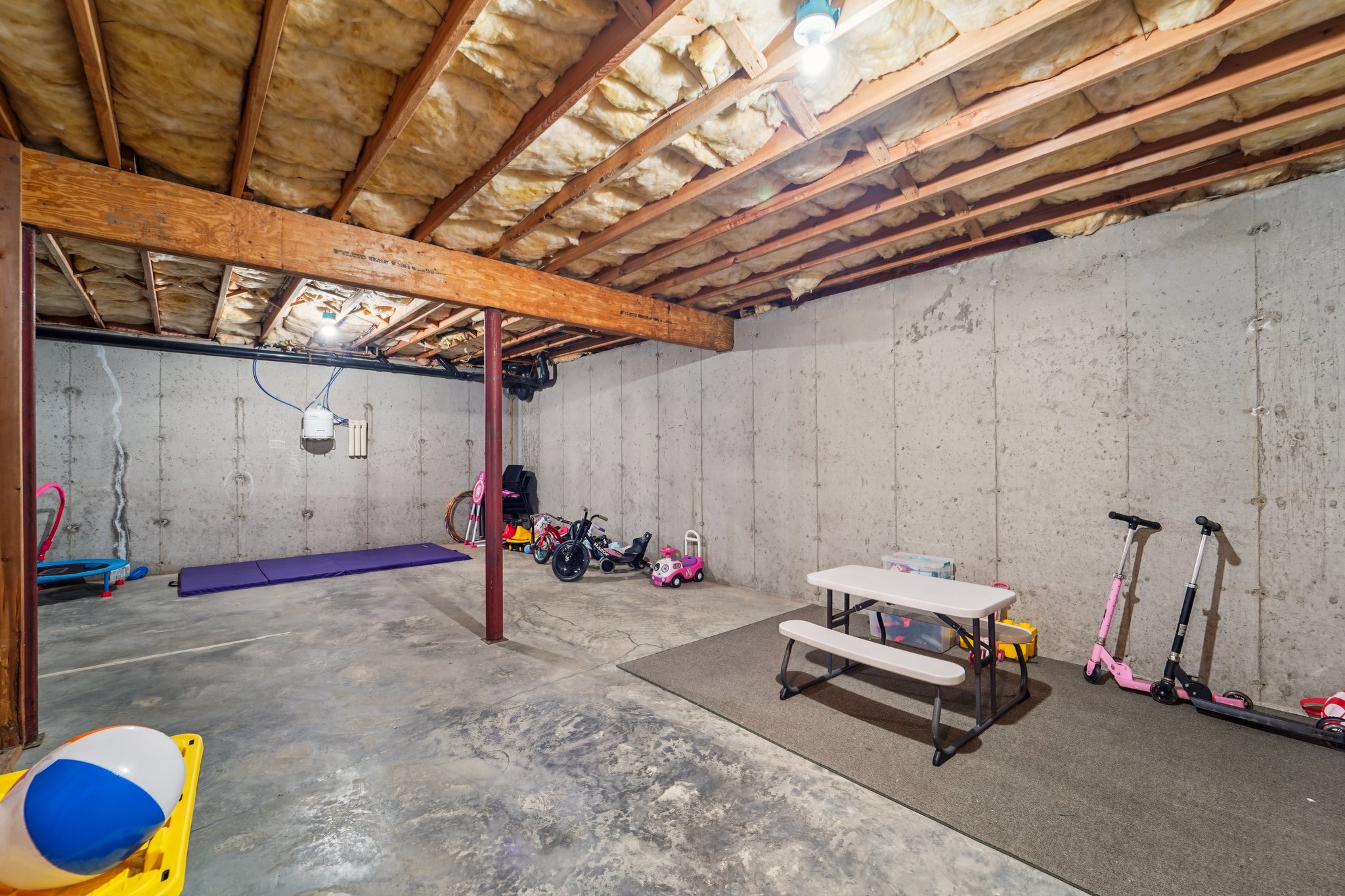 West St-S0804-053.jpg