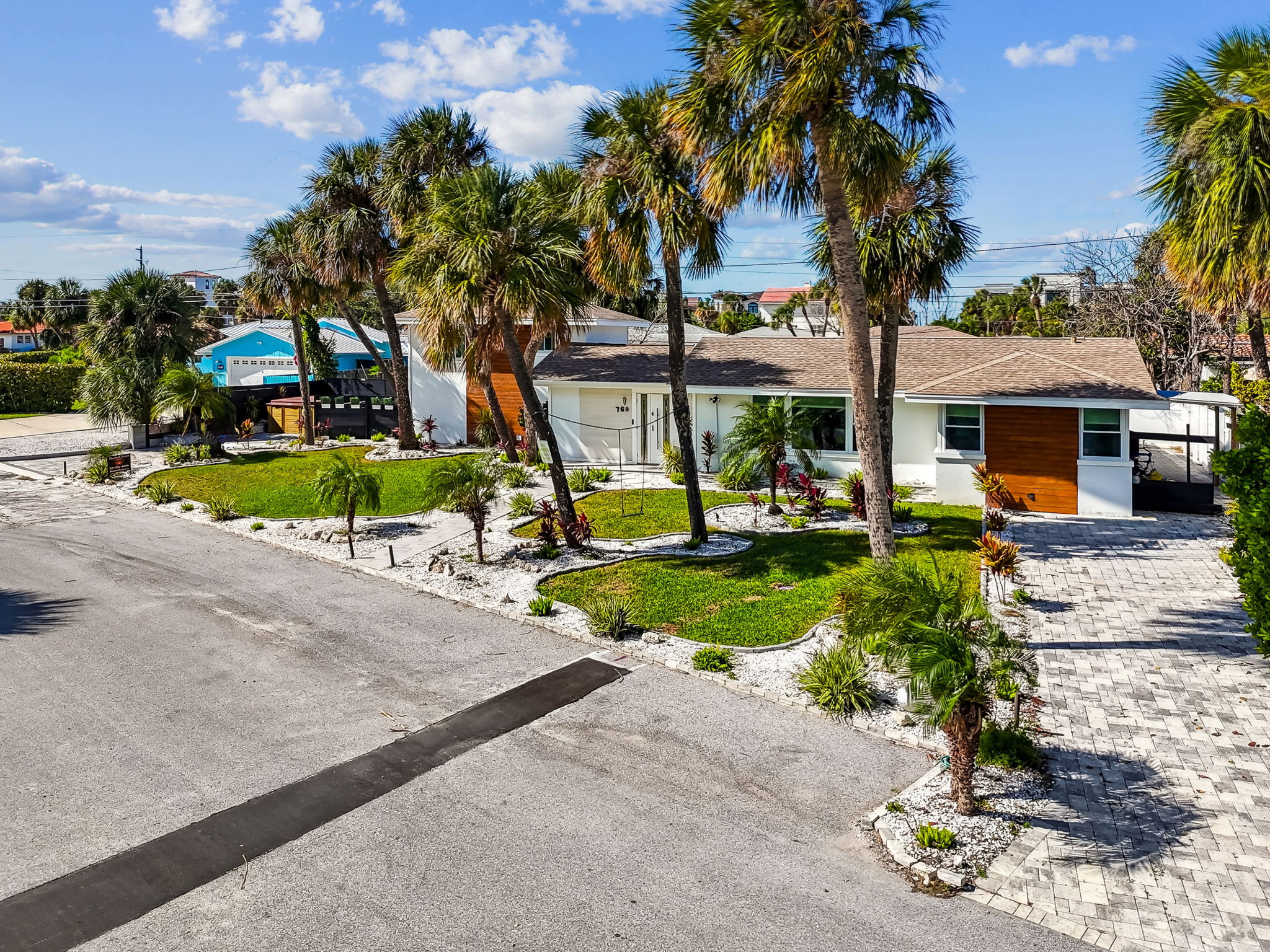 DJI_20251031120433_0004_D