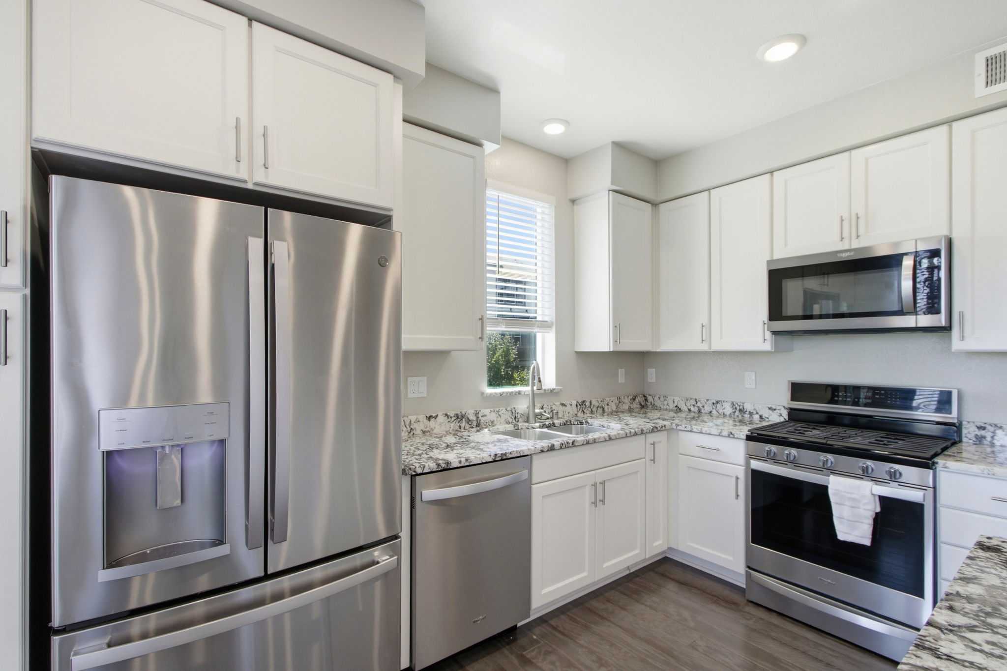 011_F8__760 Garden St 31