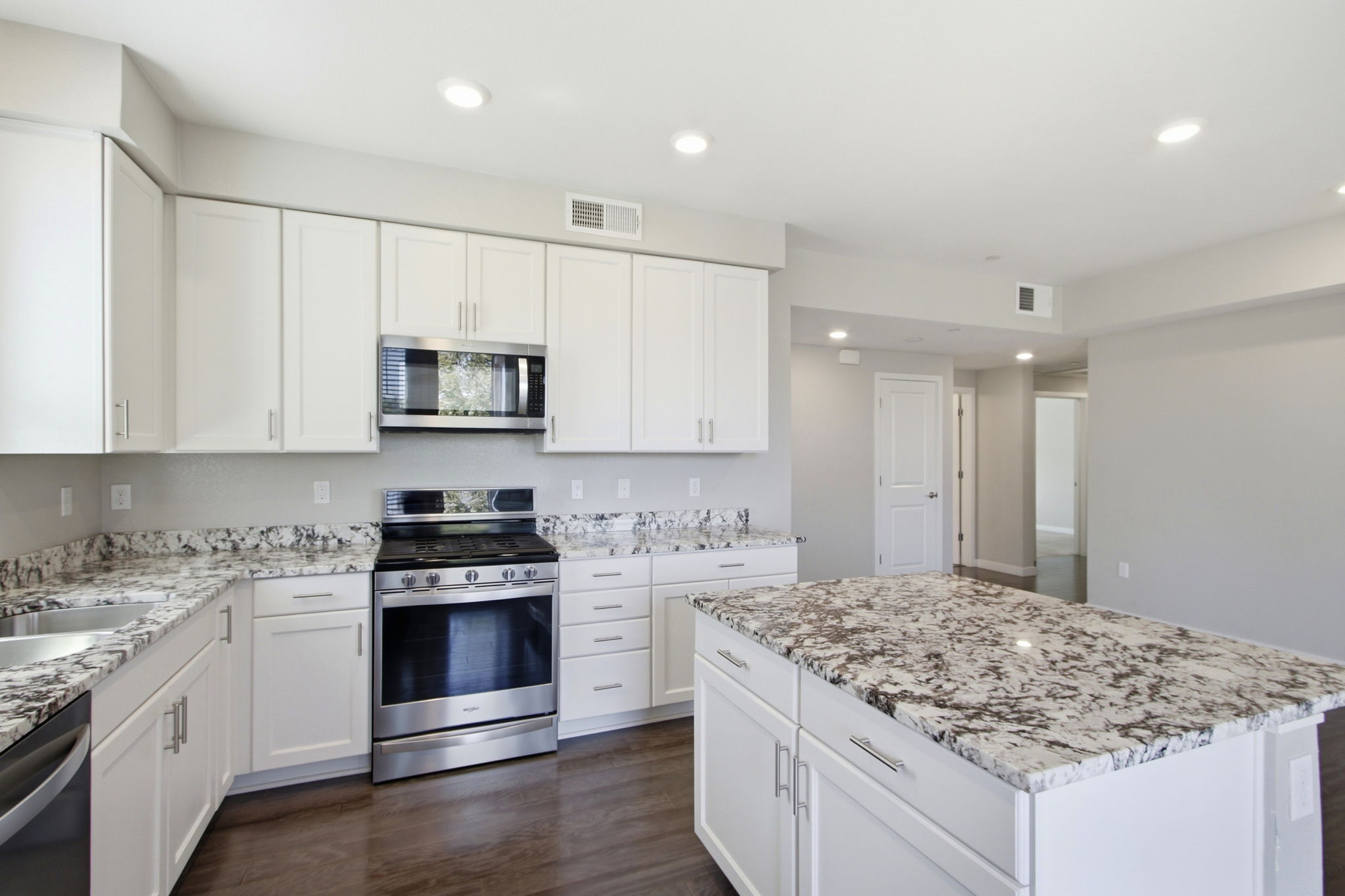 012_F8__760 Garden St 31