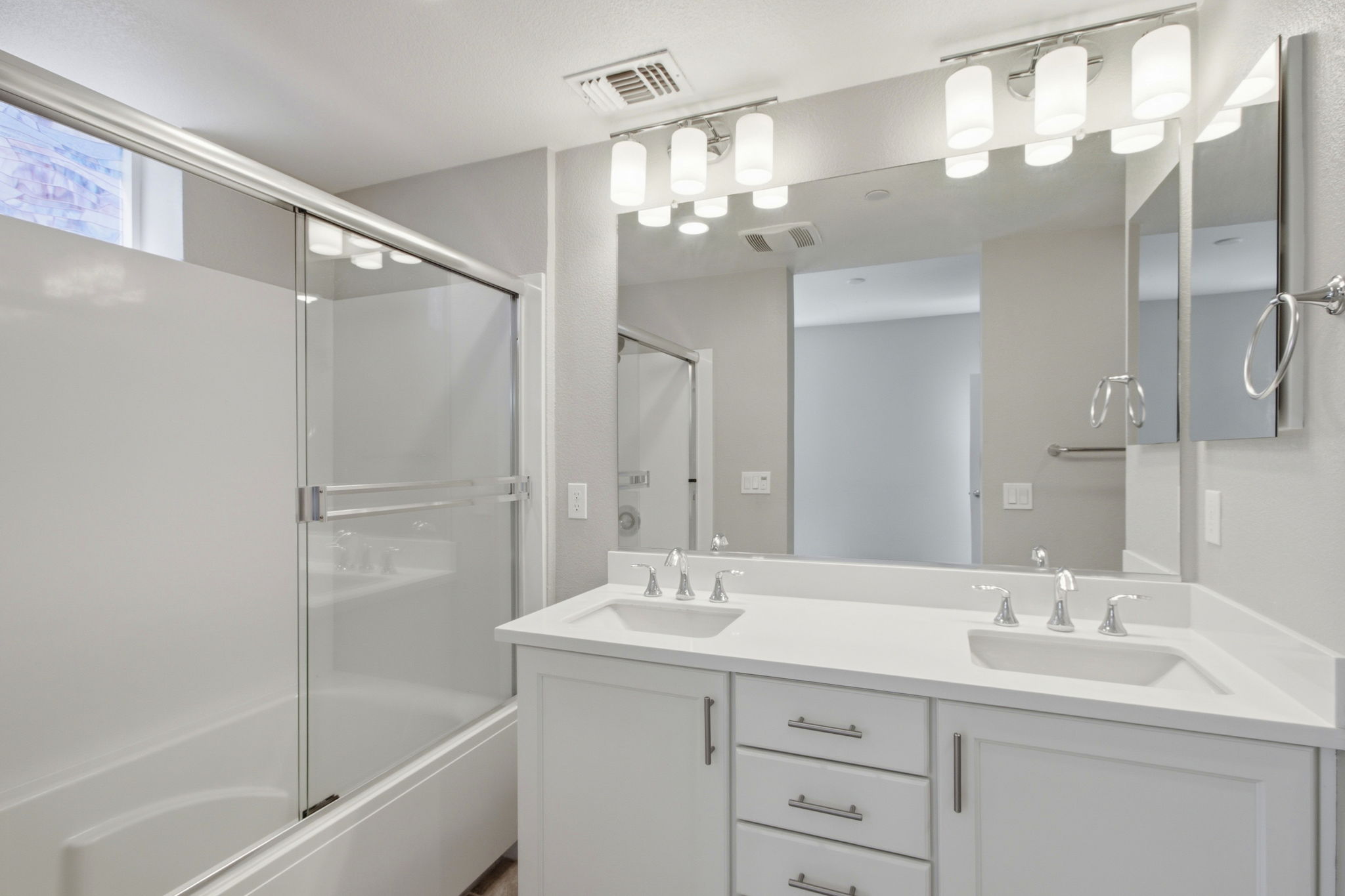020_F8__760 Garden St 31