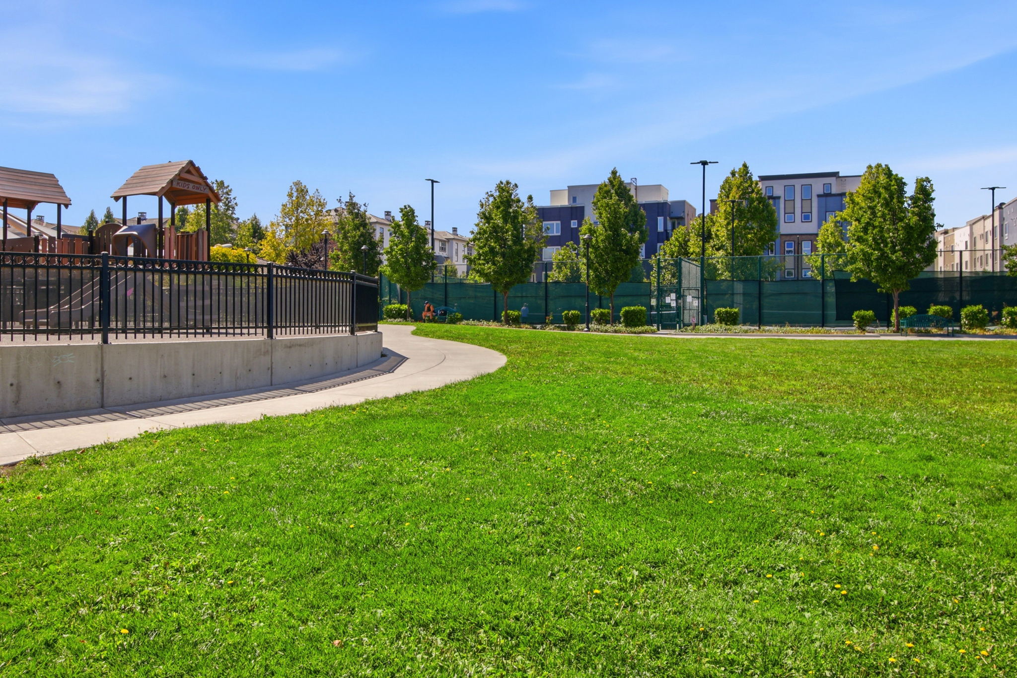 039_F8__760 Garden St 31