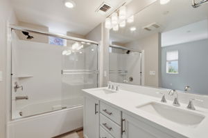 021_F8__760 Garden St 31
