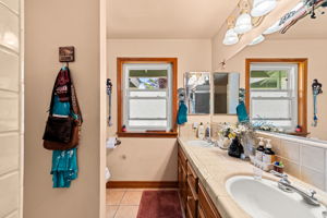 Min Bathroom
