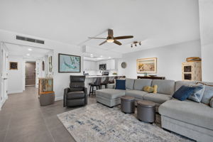 Living Room 3 of 5