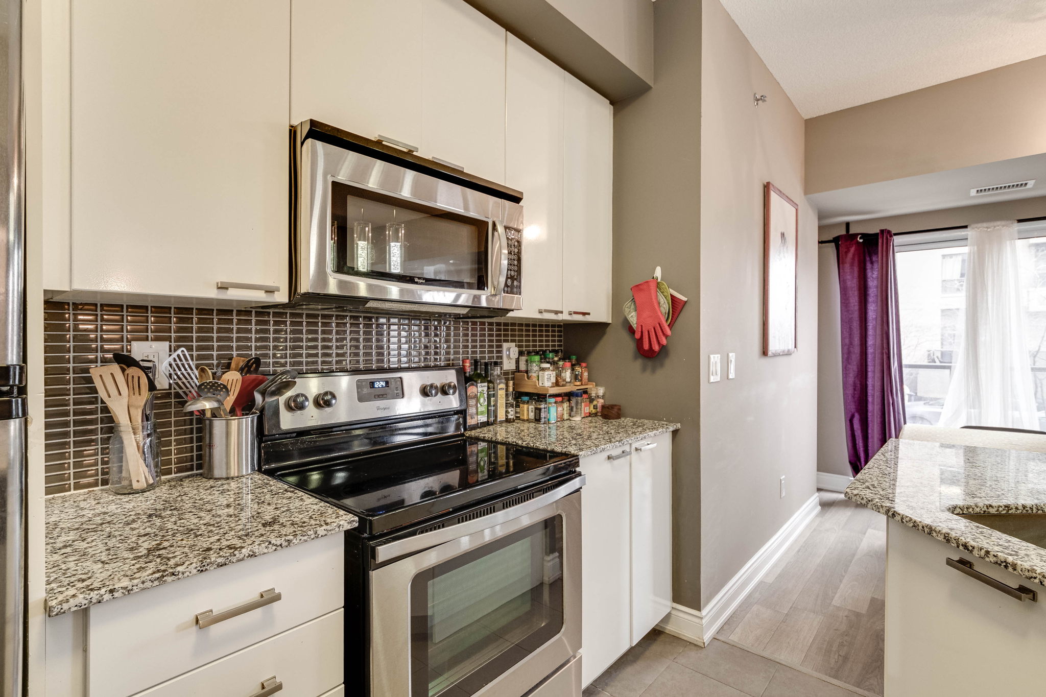 Toronto property showcase — delivered property photograph 8