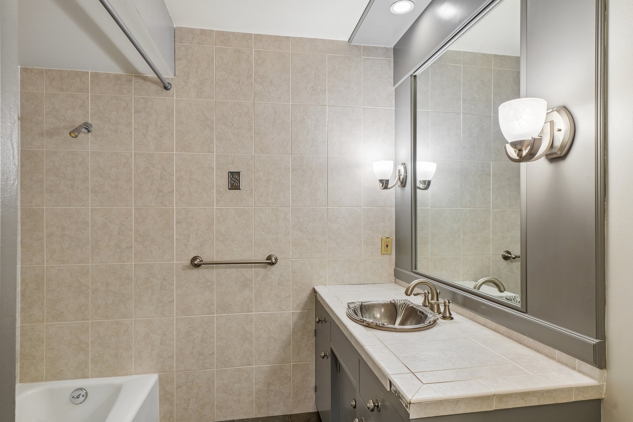 SW Northvale Way-S2207-032.jpg