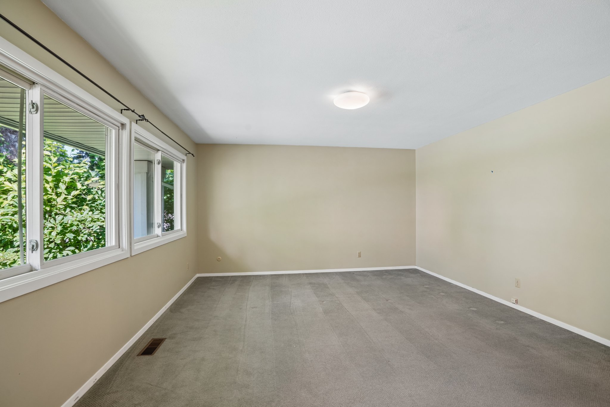SW Northvale Way-S2207-037.jpg