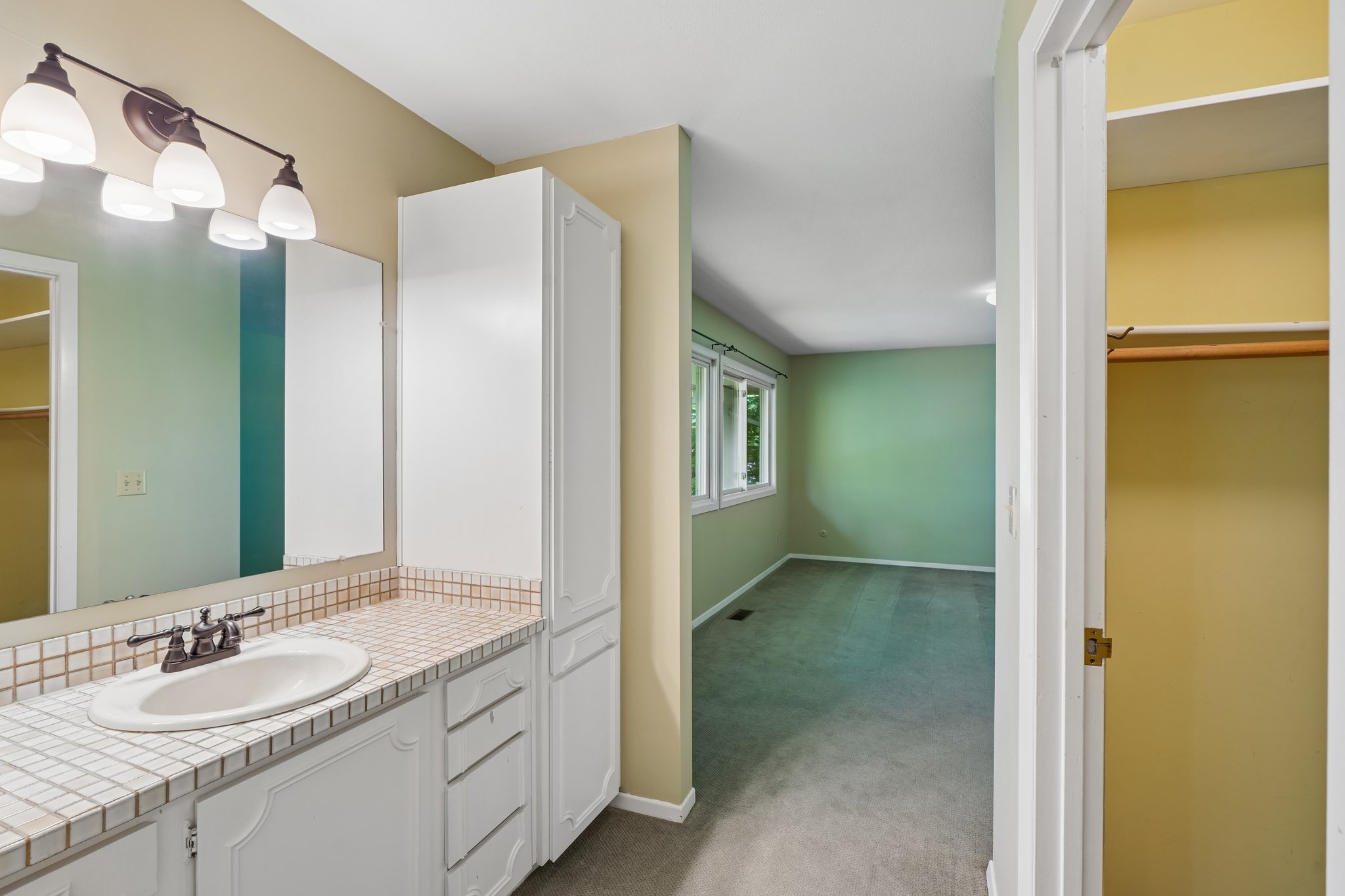 SW Northvale Way-S2207-042.jpg