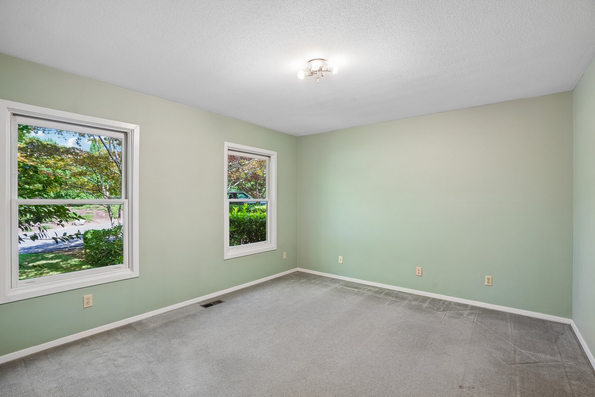 SW Northvale Way-S2207-043.jpg