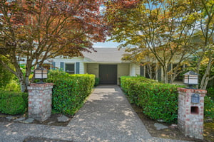 SW Northvale Way-S2207-004.jpg