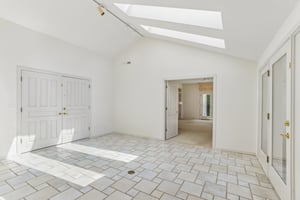 SW Northvale Way-S2207-006.jpg