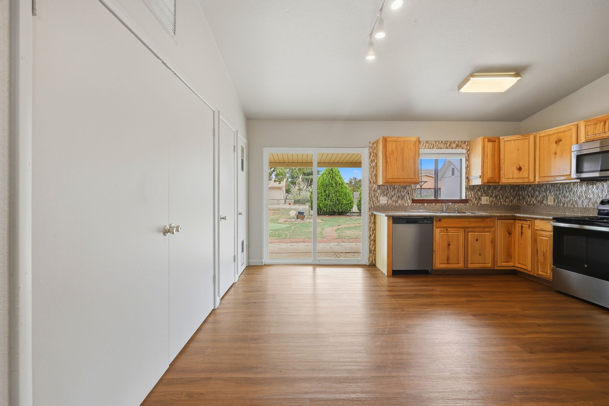 Dining Room/Kitchen
