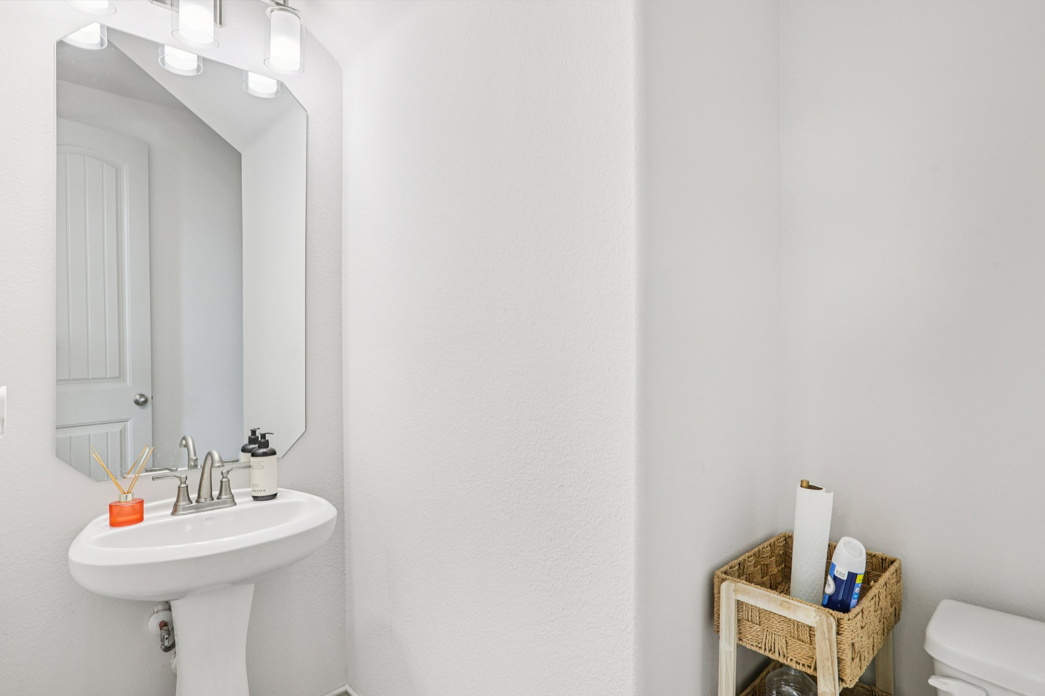 Silver Dr-S2003-024.jpg